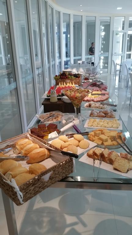 Kamur Plaza Hotel Goianesia Dış mekan fotoğraf