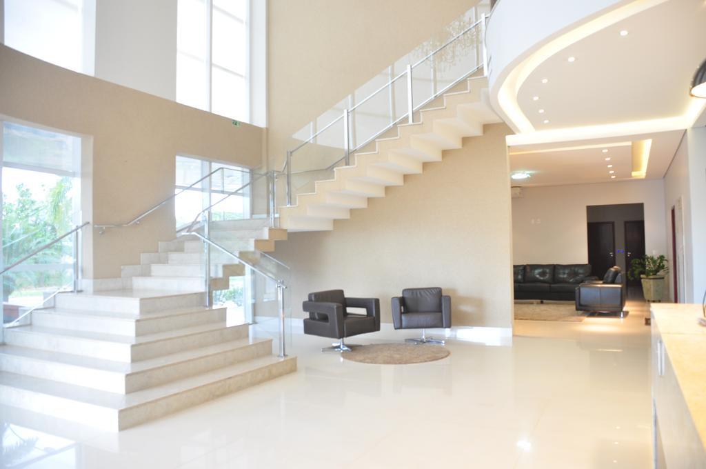Kamur Plaza Hotel Goianesia Dış mekan fotoğraf
