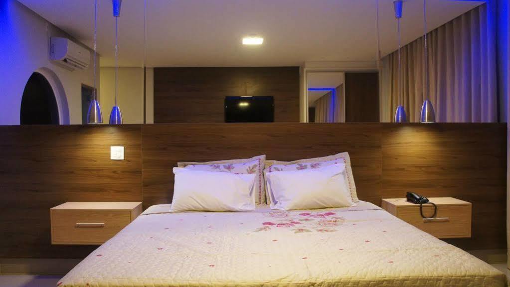 Kamur Plaza Hotel Goianesia Dış mekan fotoğraf